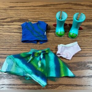 AMERICAN GIRL Wellie Wishers Camille Outfit Skirt Shirt Panty Boots